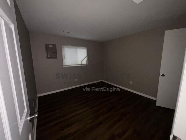 Building Photo - 3717 Beulah Rd