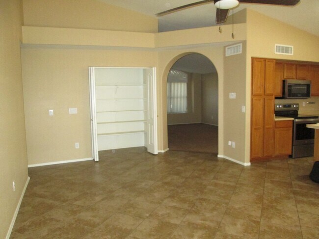 Building Photo - 421 S Dodge Dr