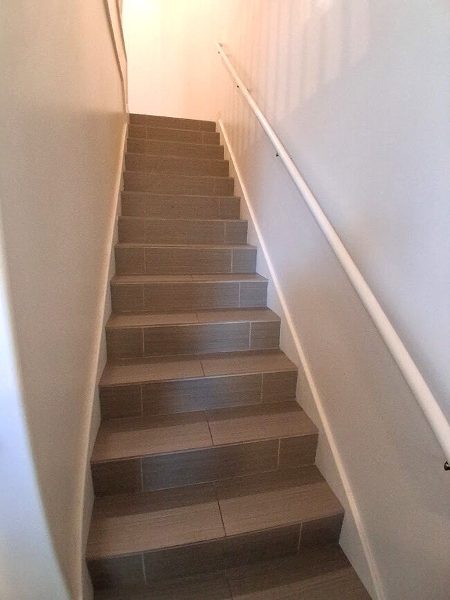 Building Photo - 609 N Seven Peaks Blvd