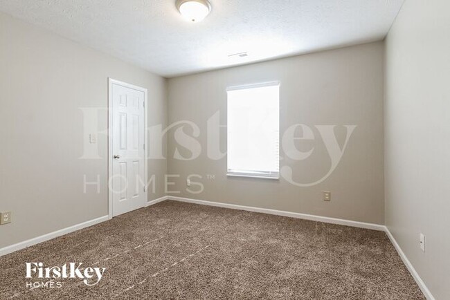 Building Photo - 1237 Niagara Ln