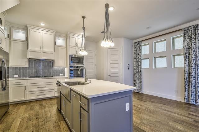 Building Photo - 8080 Ingram Dr