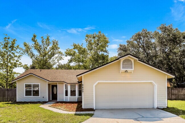 Primary Photo - 8405 Rockridge Ct