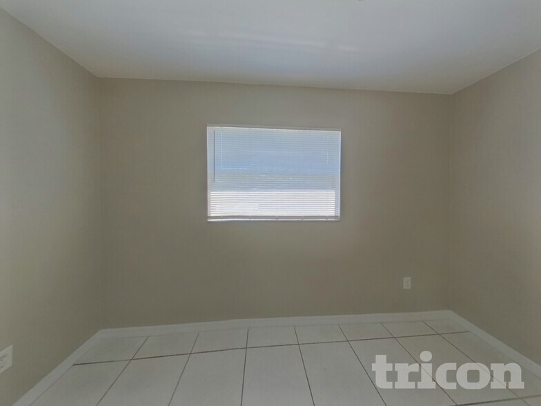 Building Photo - 111 Sheryl Lynn Dr