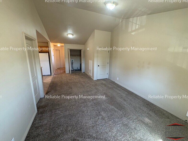 Building Photo - 172 Stockham Blvd