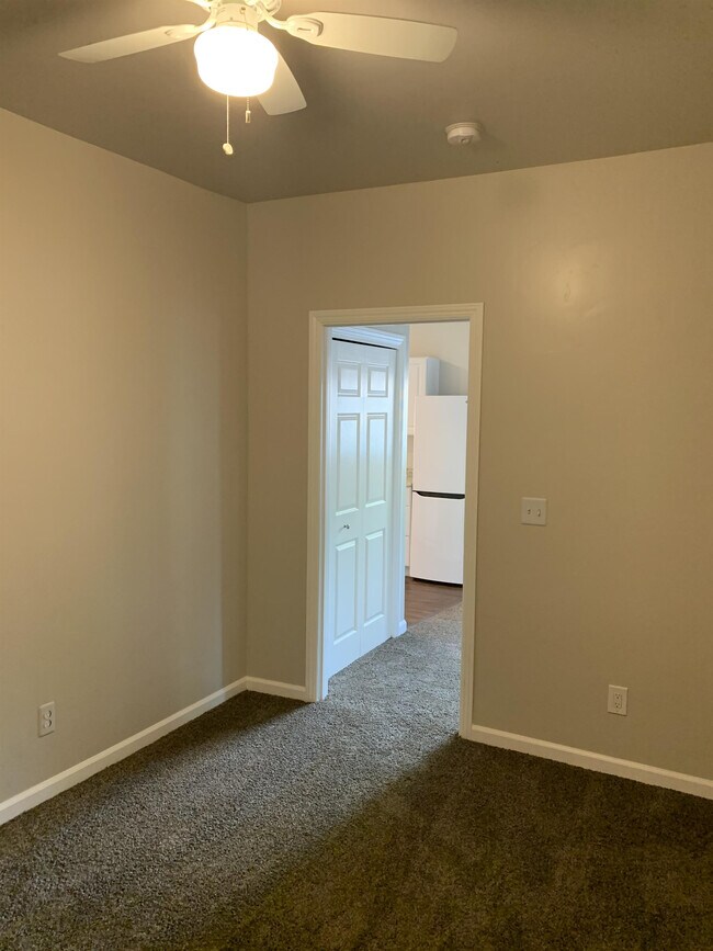 Building Photo - 13076 Ridge Rd