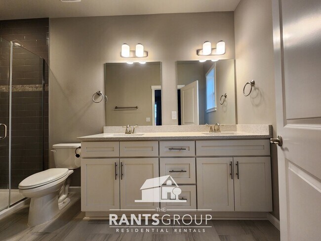 Building Photo - Single-Story 1,915 sq. ft. Home with 2-Car...