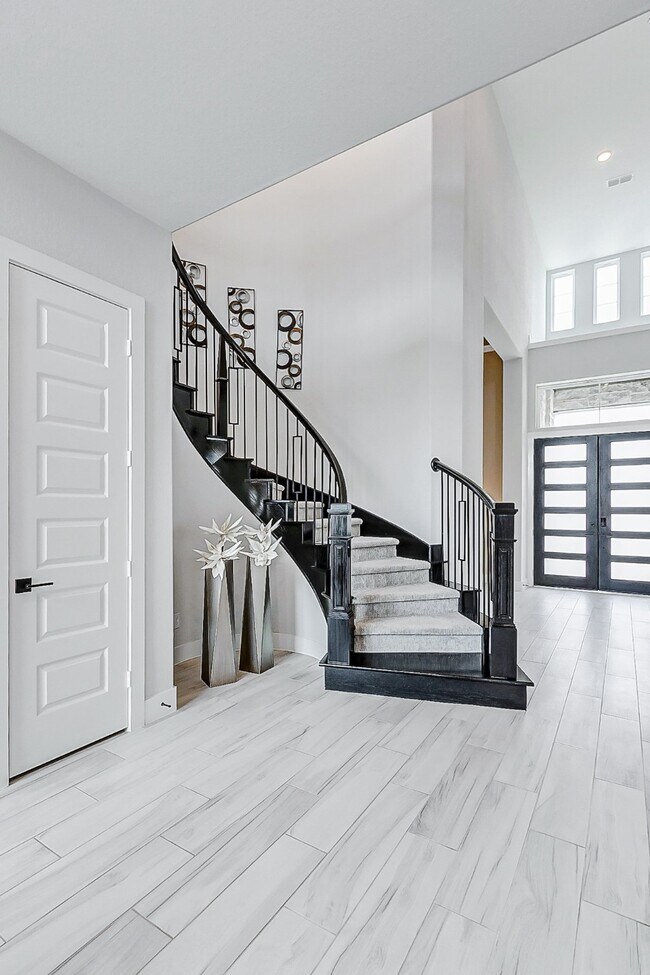 Building Photo - 9903 Regal Bend Dr