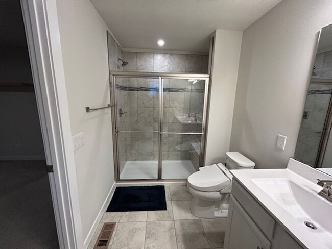 Building Photo - 2 Bed- 2 Bath + Dedicated Home Office - Single Family Home in Amherst