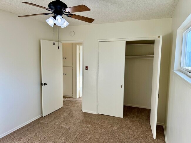 Building Photo - GREAT 3BD HOUSE WITH INCREDIBLE OUTDOOR SPACE!