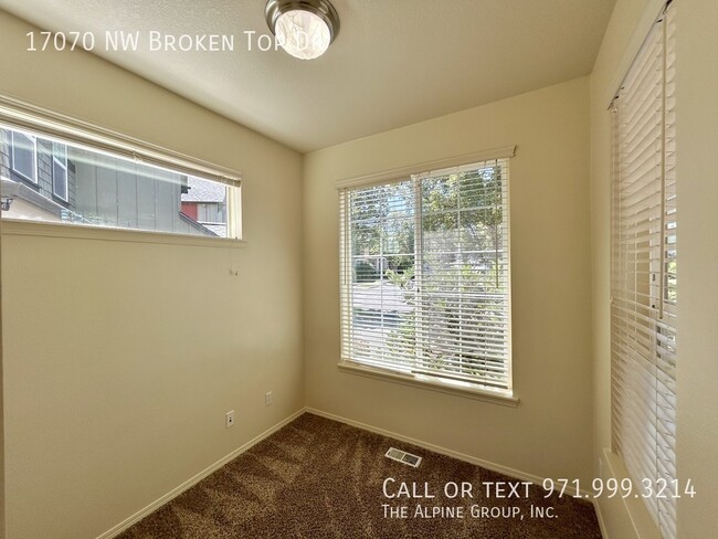 Building Photo - 17070 NW Broken Top Dr