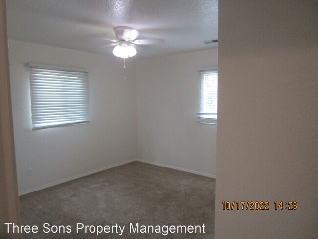 Building Photo - 3 br, 2 bath House - 8813 Snow Heights Blv...