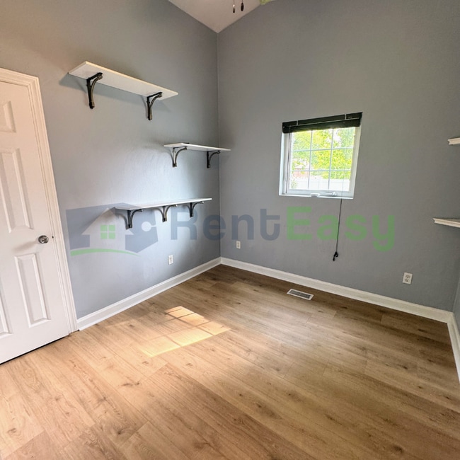 Building Photo - 420 Beacon Hill Cir