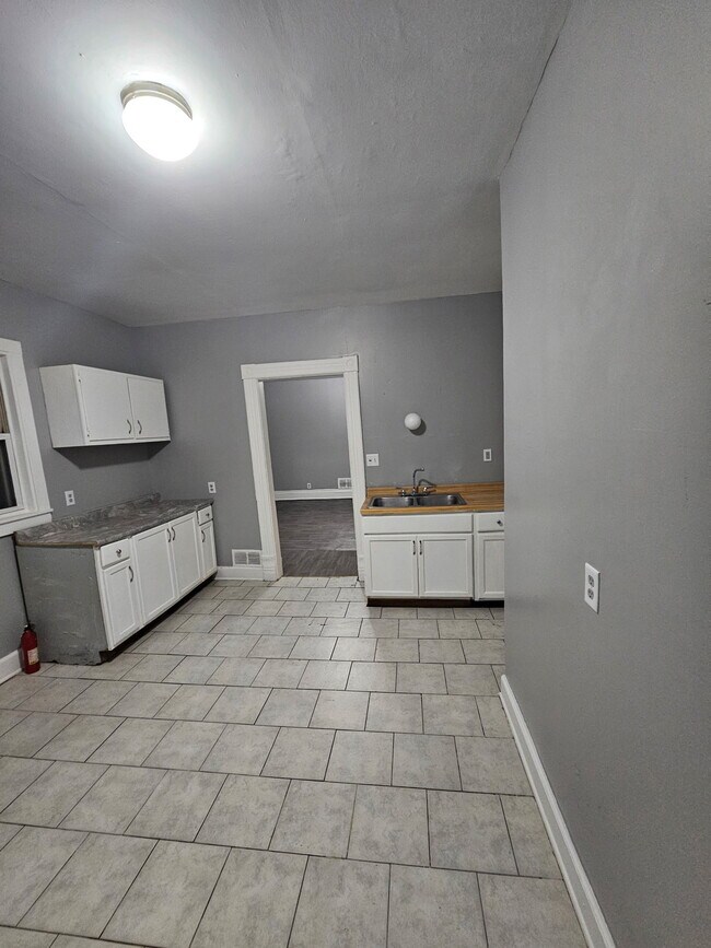 Building Photo - 1436 N 30th St