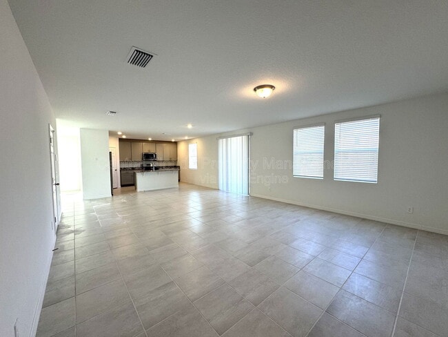 Building Photo - 2958 Sunstar Dr