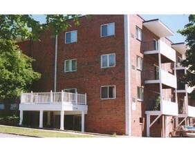 Building Photo - 114 Nahant St