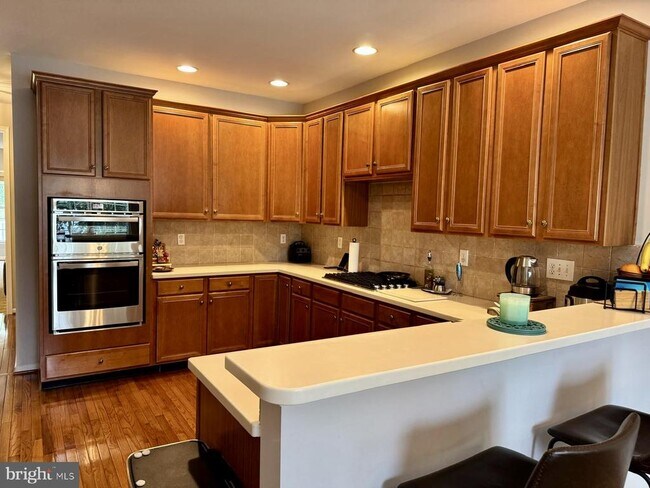 Building Photo - 240 Torrey Pine Ct