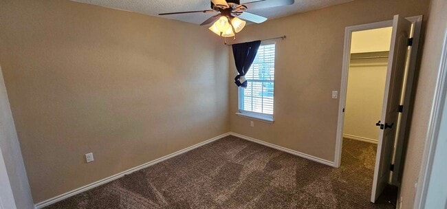 Building Photo - Beautiful 4 bedroom, 2 bath home for rent