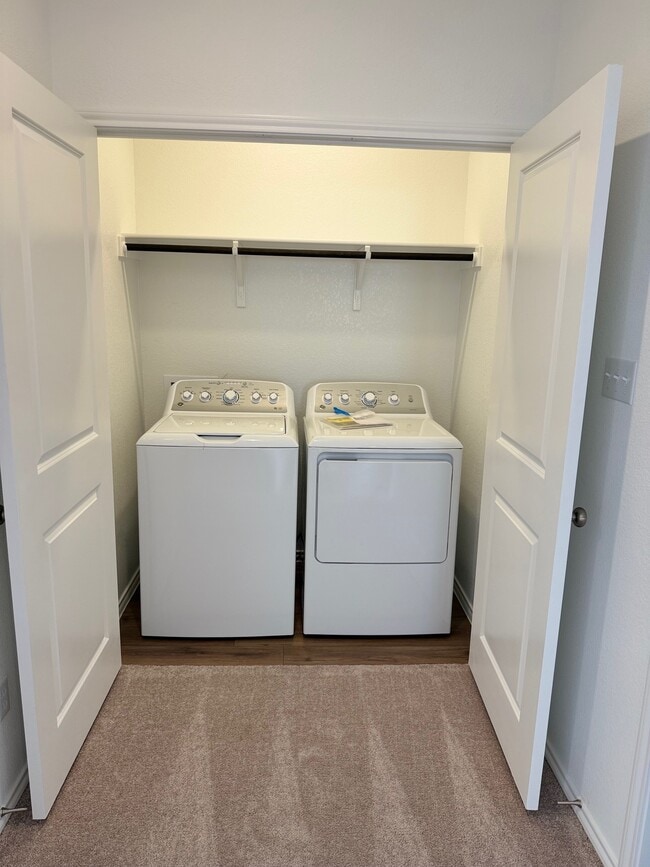 Building Photo - 212 The Good Wy