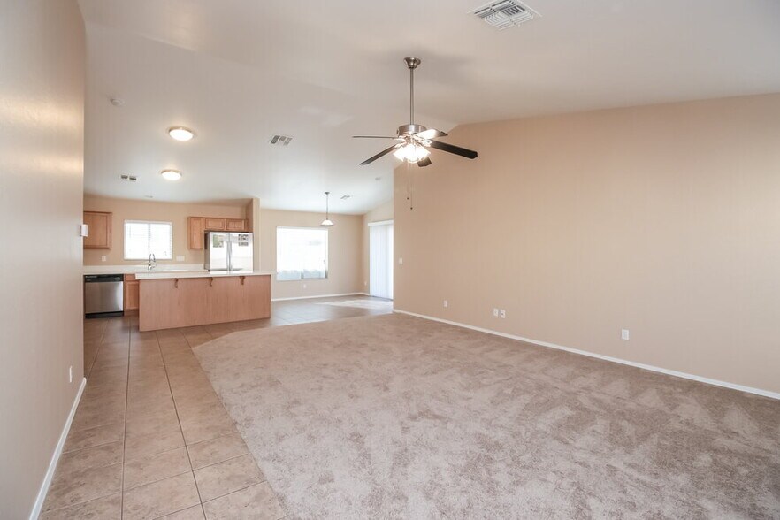 Building Photo - 39670 N Kristy Ln