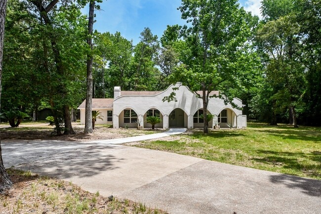 Building Photo - 6914 Evergreen St