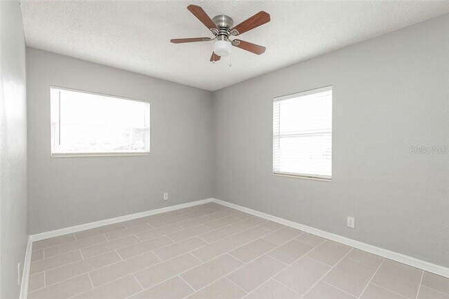 Building Photo - Call Today to Tour This Great 3-bedroom House Available for Rent in Beautiful St Petersburg!