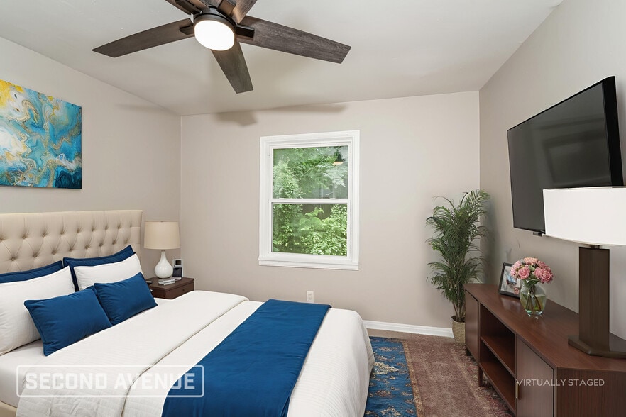 Building Photo - 844 Vanderbilt St