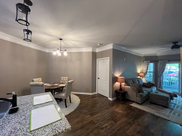 Building Photo - 1300 Park W Blvd