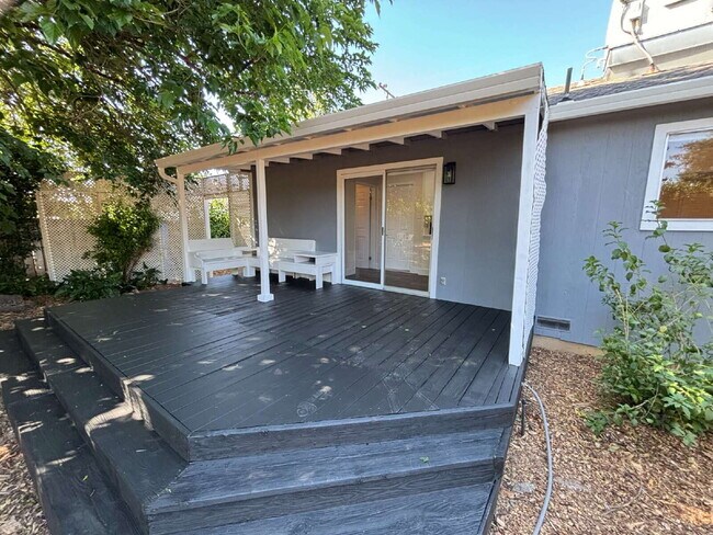 Building Photo - Completely Renovated Concord Retreat: Cozy...