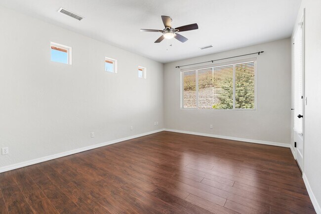Building Photo - Pinion Oaks 4 Bedroom Home