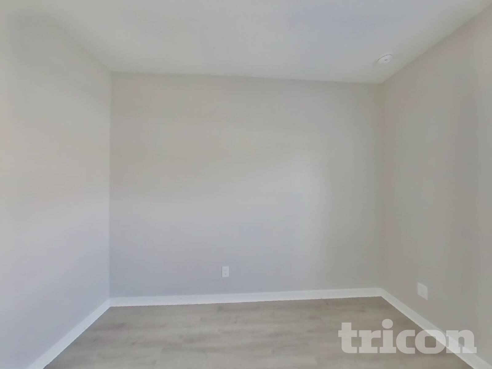 Building Photo - 2800 Glendive Dr