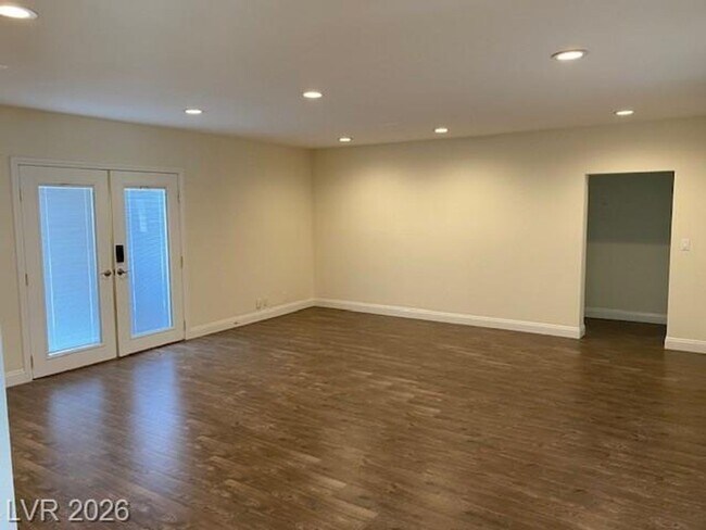 Building Photo - 2047 Westwind Rd