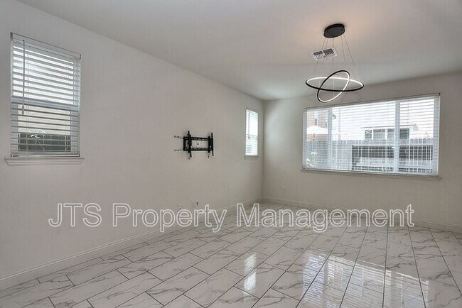 Building Photo - 4268 Emerald Gate Ln