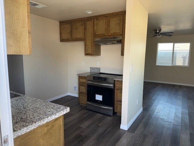 Building Photo - 221-223 Mariposa