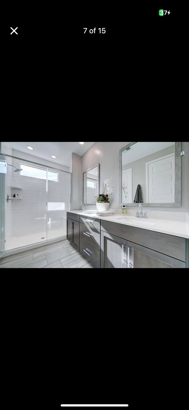 Building Photo - 4026 S Helios