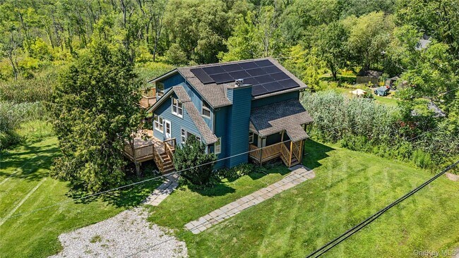 Building Photo - 222 Bog Hollow Rd