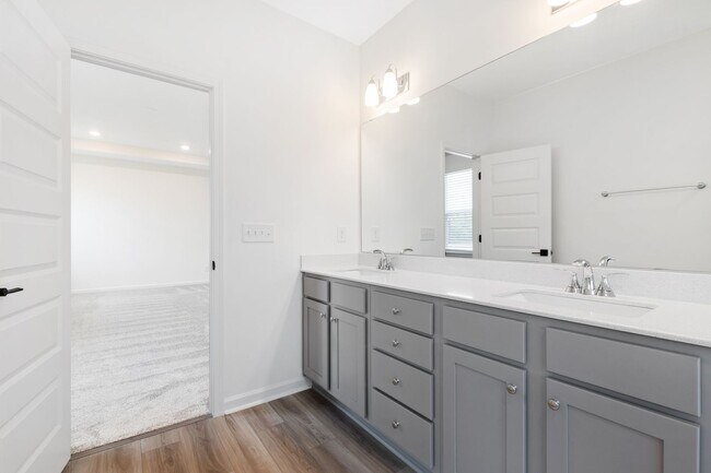 Building Photo - Rolesville Gem: Elegant 5-Bedroom Home wit...