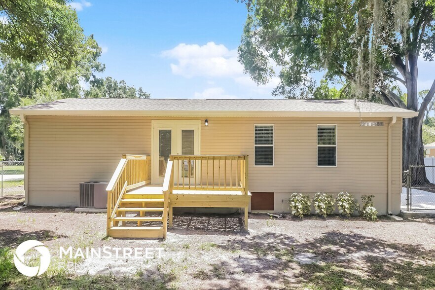 Building Photo - 4801 King Lake Dr