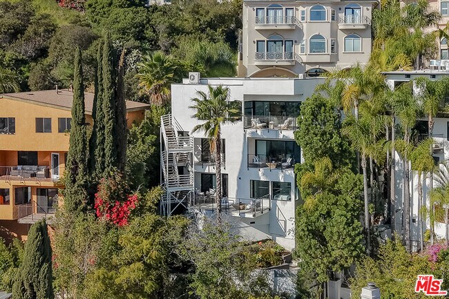 Building Photo - 6390 Quebec Dr