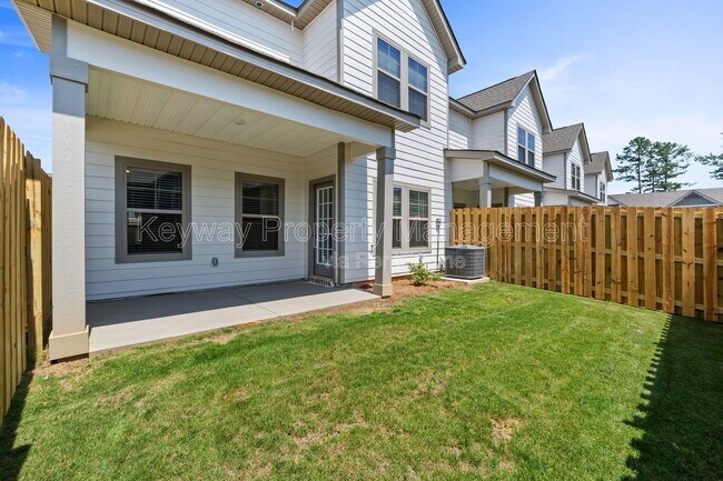 Building Photo - 1115 Jolly Ln