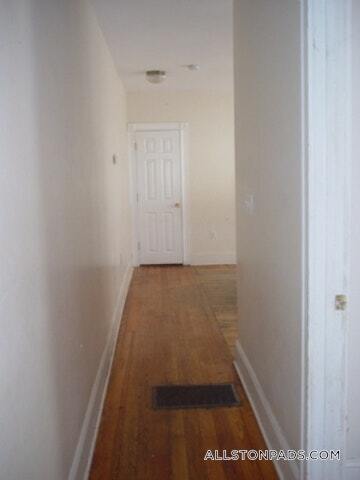Building Photo - 33 Adamson St