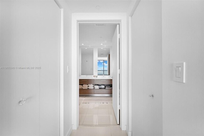 Building Photo - 1300 S Miami Ave