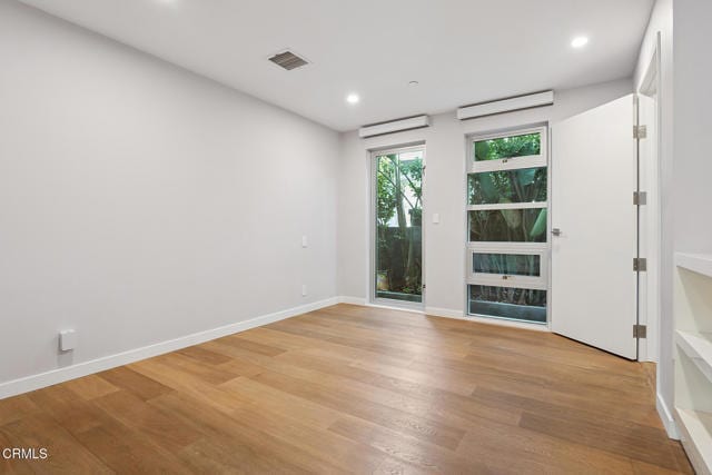 Building Photo - 329 Westbourne Dr