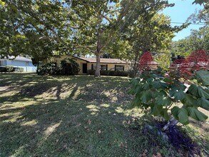 Building Photo - 2007 NW 56th Ter