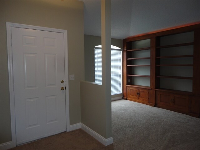 Building Photo - 4618 Castile Way S