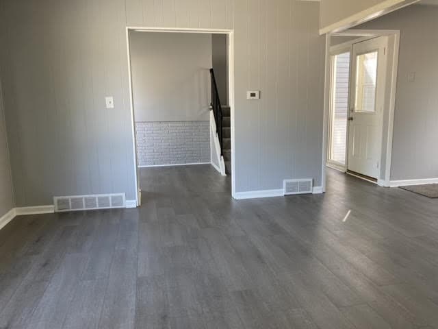 Building Photo - 9535 Terry St