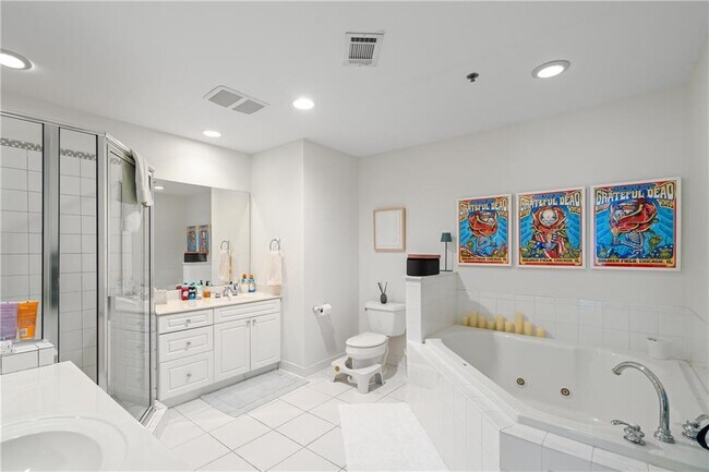 Building Photo - 50 Biscayne Dr NW