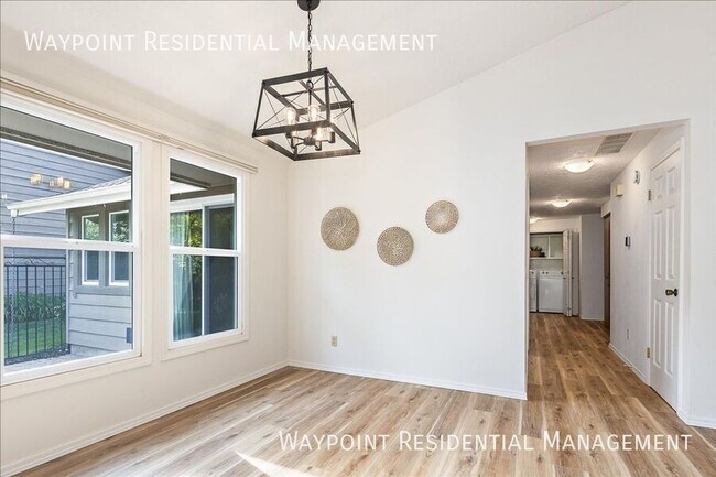 Building Photo - 3108 Woodbrook Pl