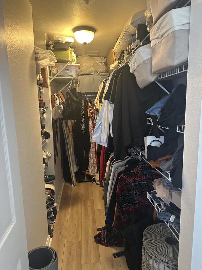 Building Photo - 533 NE 3rd Ave