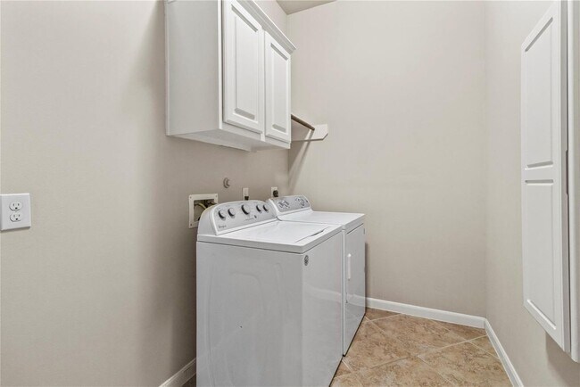 Building Photo - 26519 Longleaf Valley Dr