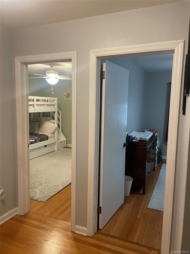 Building Photo - 291 N Little Tor Rd